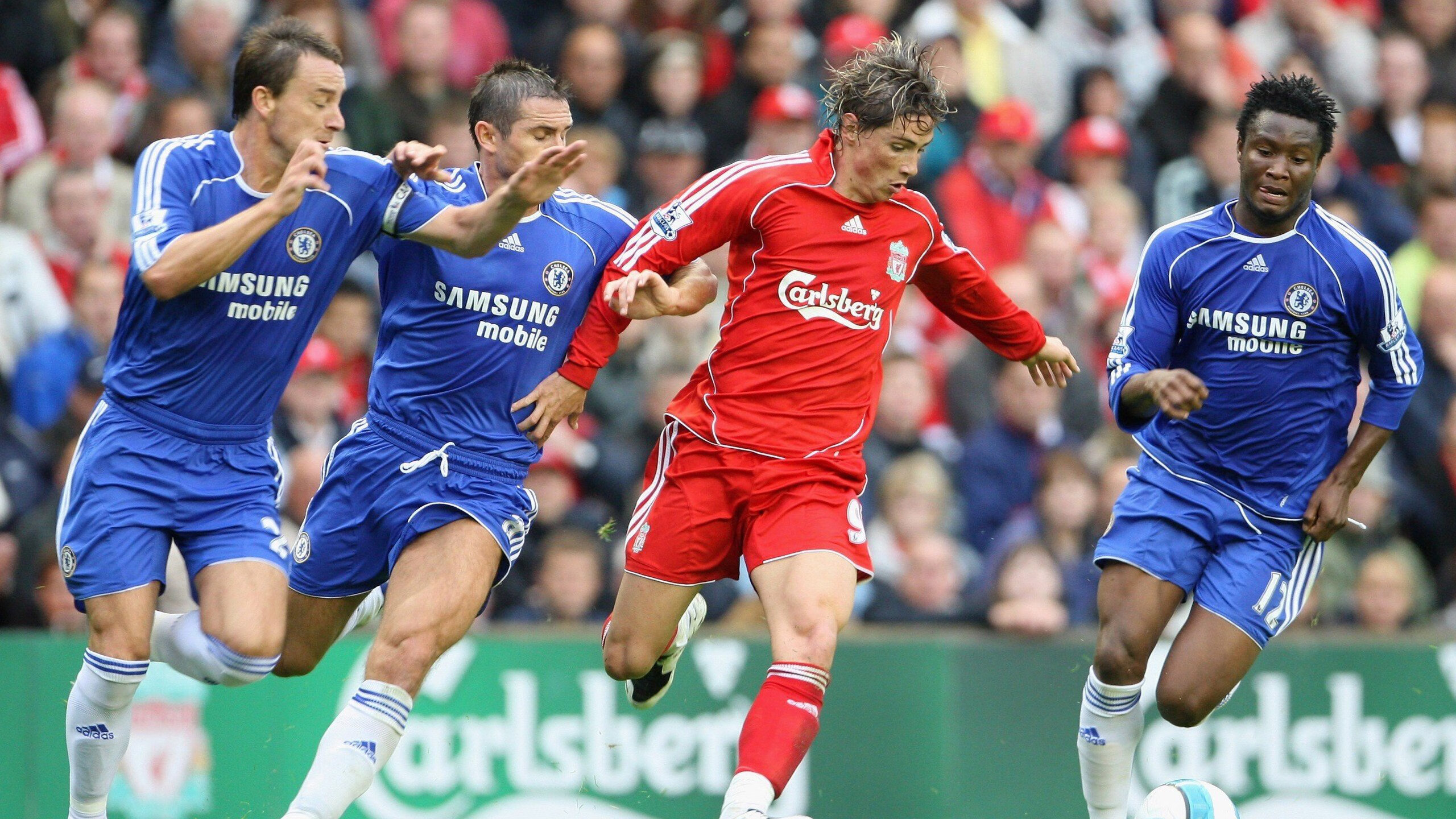 德罗巴在尤文图斯比赛中锐不可当，持续失利引发热议！全场沸腾不已